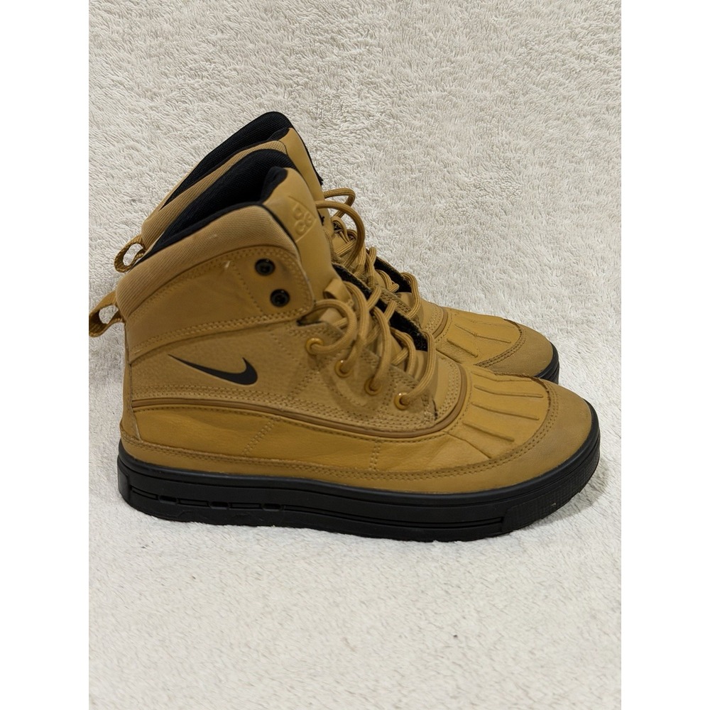 Nike Woodside 2 ACG Boot Wheat/Black Size 4 Youth Kids Waterproof School Recess